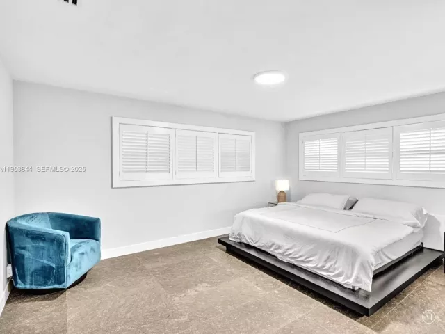 Продажа дома по адресу 840 S Southlake Dr - фото 7413470