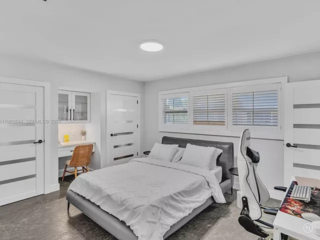 Продажа дома по адресу 840 S Southlake Dr - фото 7413471