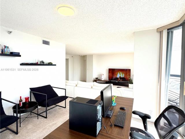 Продажа квартиры #2605 - фото 7413513