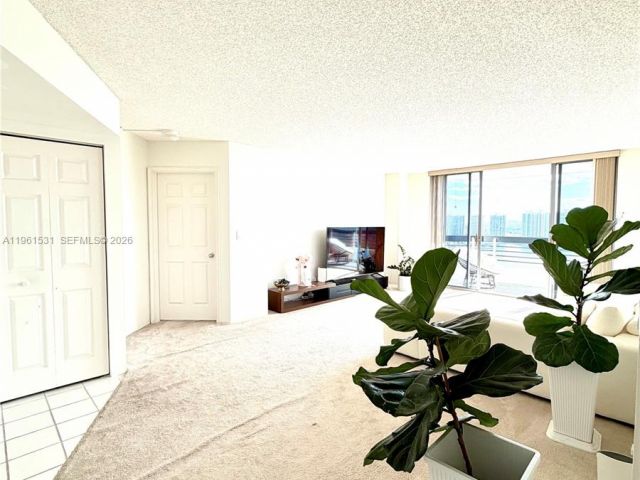 Продажа квартиры #2605 - фото 7413521