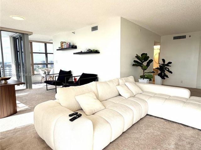 Продажа квартиры #2605 - фото 7413524