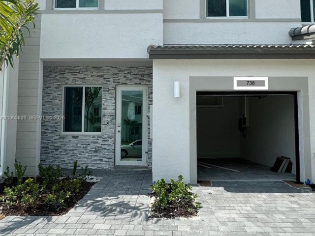 Дом в аренду по адресу 738 SE 13 ct . - фото 7517297