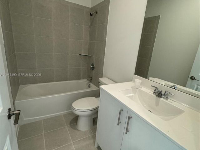 Дом в аренду по адресу 738 SE 13 ct . - фото 7517317