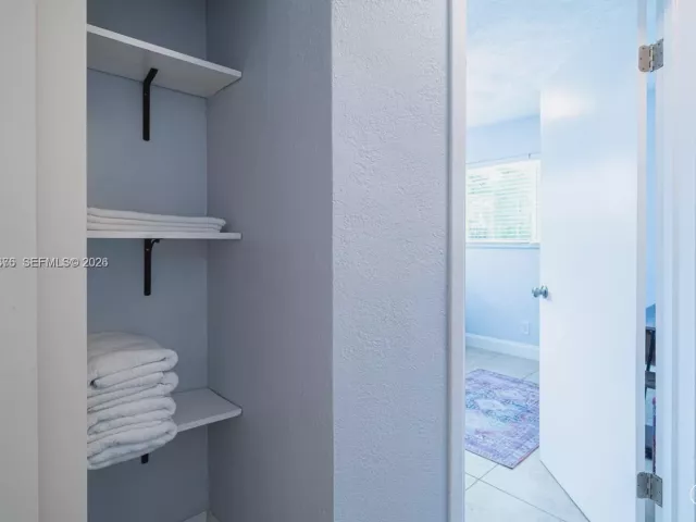 Дом в аренду по адресу 1501 SW 35th Ter - фото 7413656