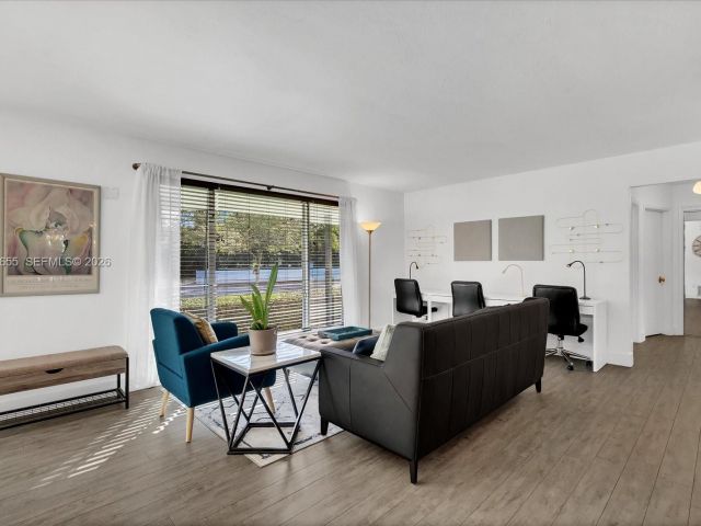 Продажа дома по адресу 8100 SW 92nd Ct - фото 7464446