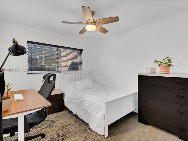 Продажа дома по адресу 8100 SW 92nd Ct - фото 7464457