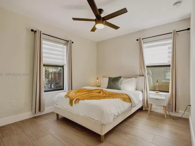 Продажа дома по адресу 1520 NW 3rd Ave - фото 7422420