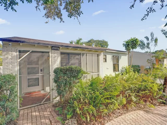 Продажа дома по адресу 1520 NW 3rd Ave - фото 7422424