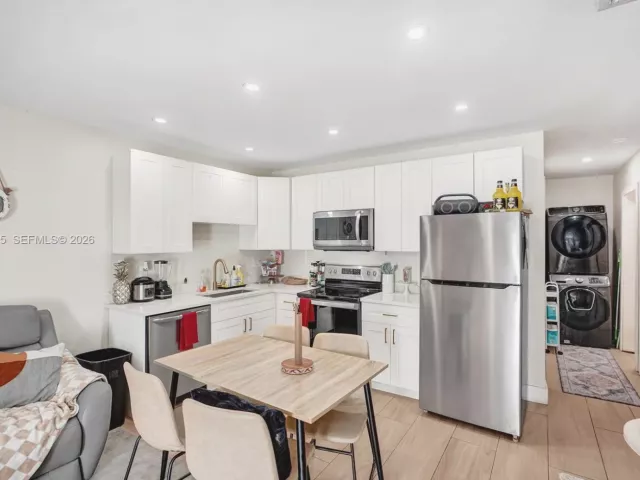 Продажа дома по адресу 1520 NW 3rd Ave - фото 7422409