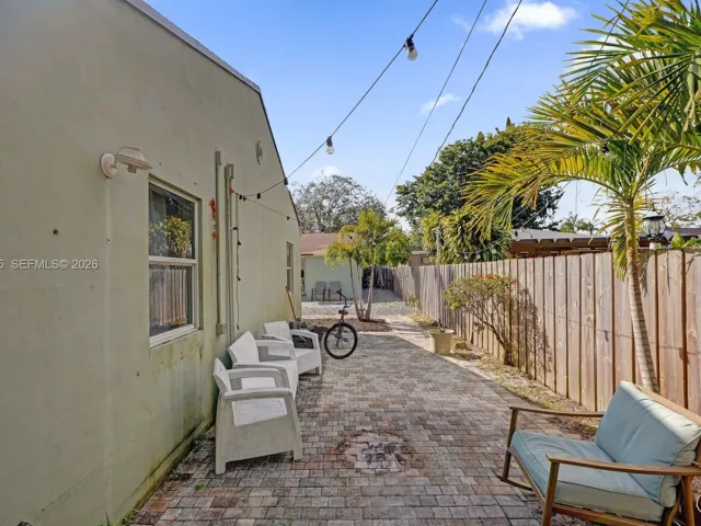 Продажа дома по адресу 1520 NW 3rd Ave - фото 7422411