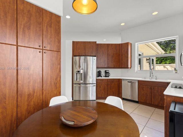 Продажа дома по адресу 1408 Mariner Way - фото 7517519