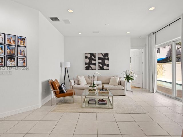 Продажа дома по адресу 1408 Mariner Way - фото 7517524