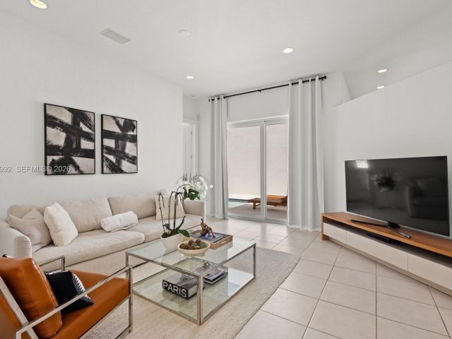 Продажа дома по адресу 1408 Mariner Way - фото 7517528