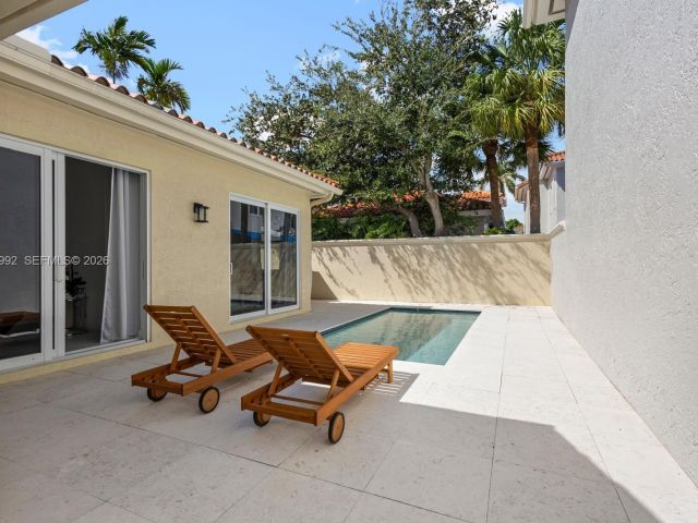 Продажа дома по адресу 1408 Mariner Way - фото 7517532