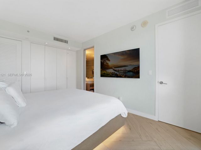 Продажа квартиры #1010 - фото 7414845