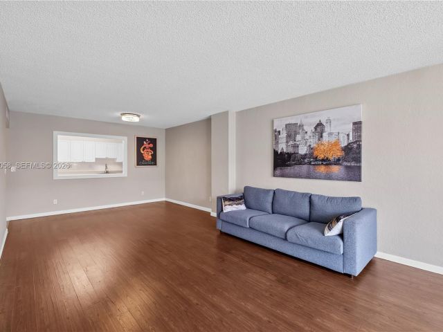 Продажа квартиры #1107 - фото 7447619