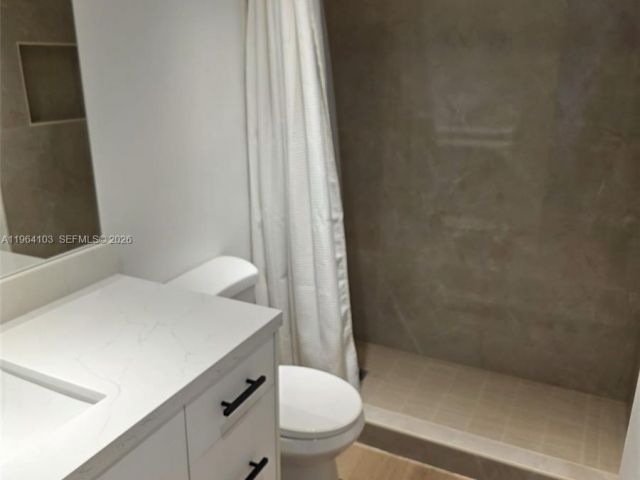 Дом в аренду по адресу 10951 Cypress Rd 10951 - фото 7415405