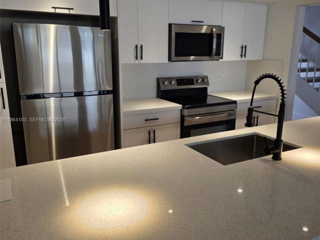 Дом в аренду по адресу 10951 Cypress Rd 10951 - фото 7415409