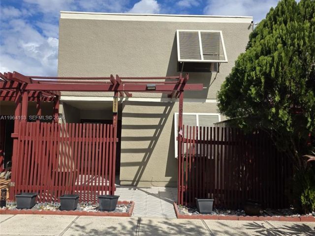 Дом в аренду по адресу 10951 Cypress Rd 10951 - фото 7415413