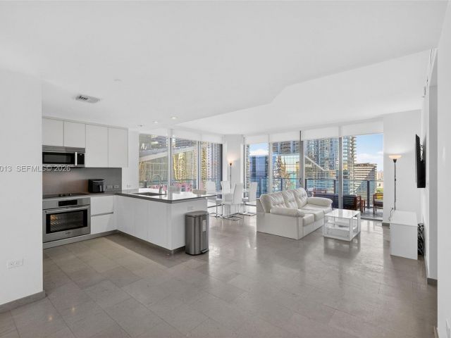 Продажа квартиры #1702 - фото 7509235