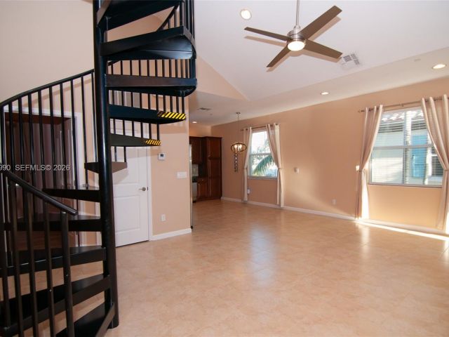 Дом в аренду по адресу 4357 Cascada Cir 4357 - фото 7451019