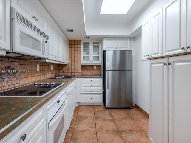 Продажа квартиры #310 - фото 7418863