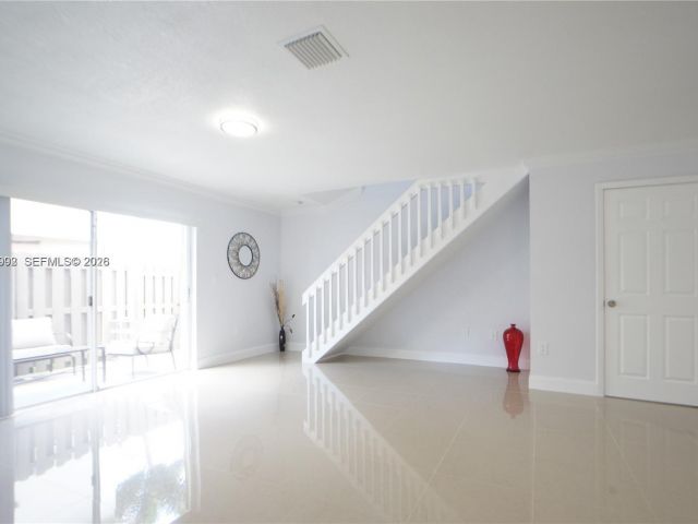 Дом в аренду по адресу 610 NW 108th Ter . - фото 7430621