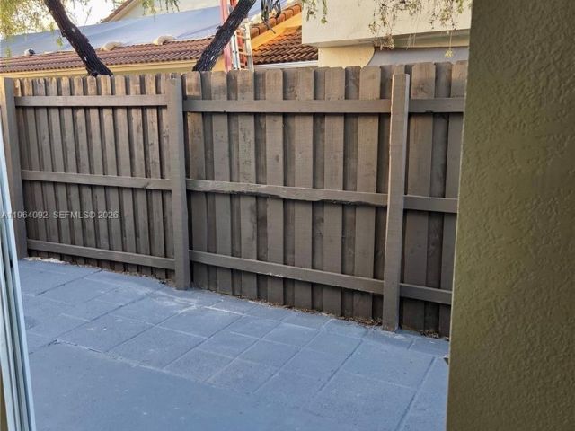 Дом в аренду по адресу 610 NW 108th Ter . - фото 7430626