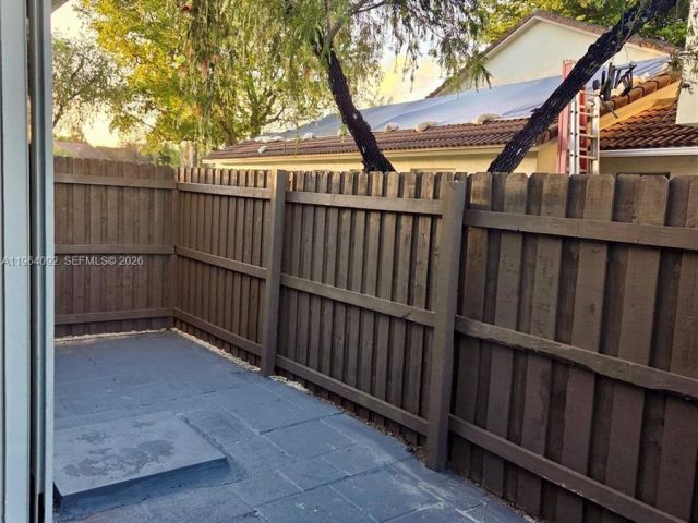 Дом в аренду по адресу 610 NW 108th Ter . - фото 7430628