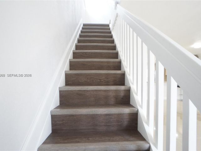 Дом в аренду по адресу 610 NW 108th Ter . - фото 7430630