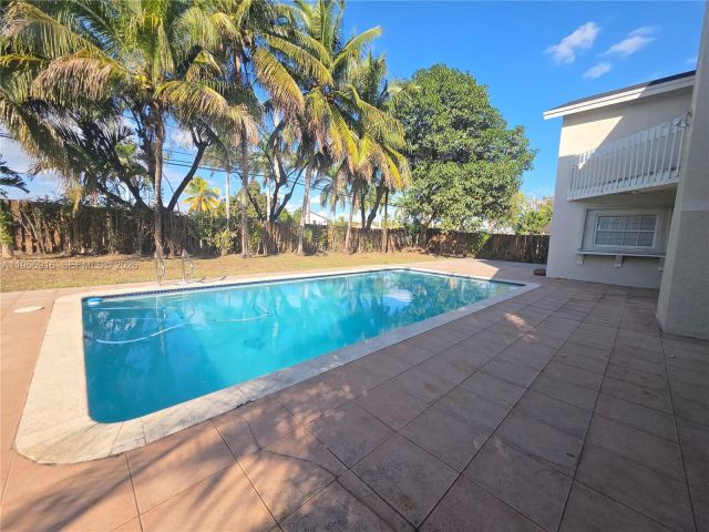 Продажа дома по адресу 13505 SW 104th Ter - фото 7463839