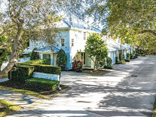 Продажа дома по адресу 612 SW 15th Street - фото 8159239