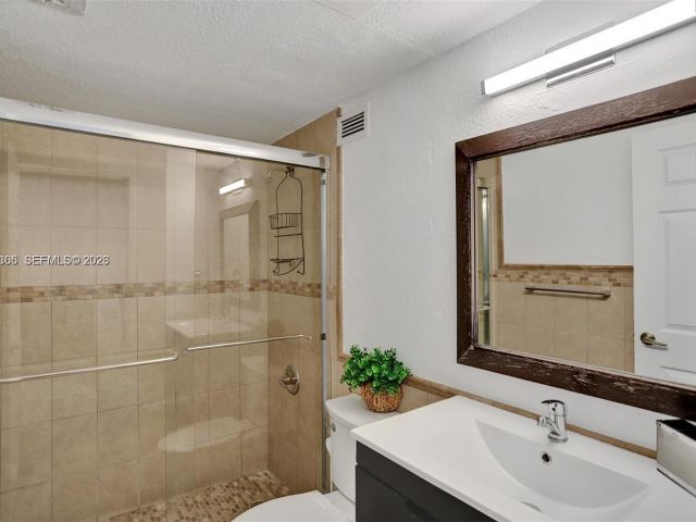 Квартира в аренду номер631 ANNUAL RENT - фото 7477601