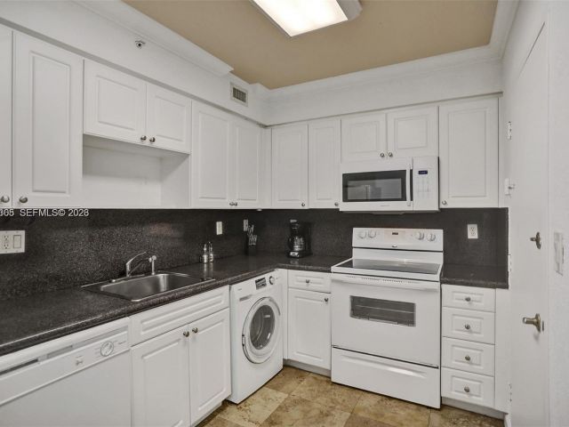 Квартира в аренду номер631 ANNUAL RENT - фото 7477603