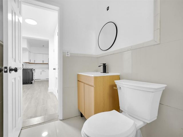 Дом в аренду по адресу 1393 NW 102nd St 1393 - фото 7515090