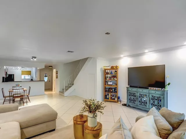 Продажа дома по адресу 3831 Estepona Ave 11-D-2 - фото 7421416