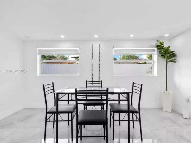 Продажа дома по адресу 315 NW 106th ST - фото 7695991