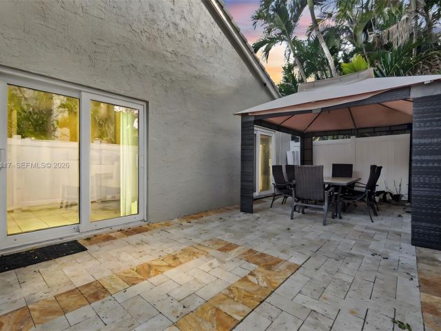 Продажа дома по адресу 10337 Coventry Ct - фото 7434264