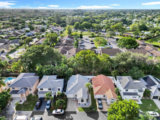 Продажа дома по адресу 10337 Coventry Ct - фото 7434266