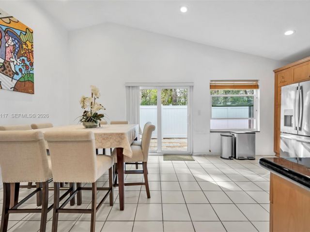 Продажа дома по адресу 10337 Coventry Ct - фото 7434279