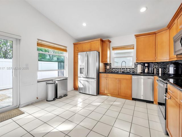 Продажа дома по адресу 10337 Coventry Ct - фото 7434280