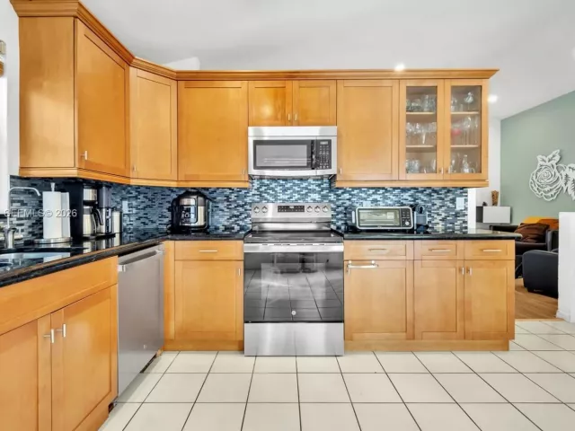 Продажа дома по адресу 10337 Coventry Ct - фото 7434282