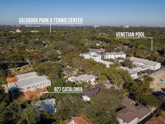 Продажа дома по адресу 927 Catalonia Ave - фото 7442899