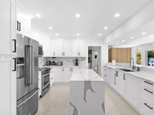 Продажа дома по адресу 1144 Adams St - фото 7422188