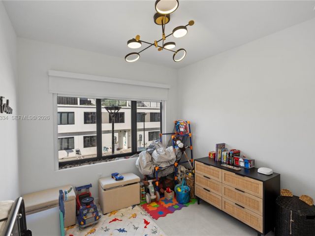 Дом в аренду по адресу 14595 SW 261st St 14595 - фото 7421903