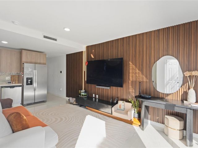 Дом в аренду по адресу 14595 SW 261st St 14595 - фото 7421916