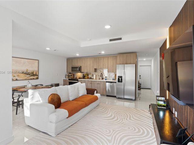 Дом в аренду по адресу 14595 SW 261st St 14595 - фото 7421918