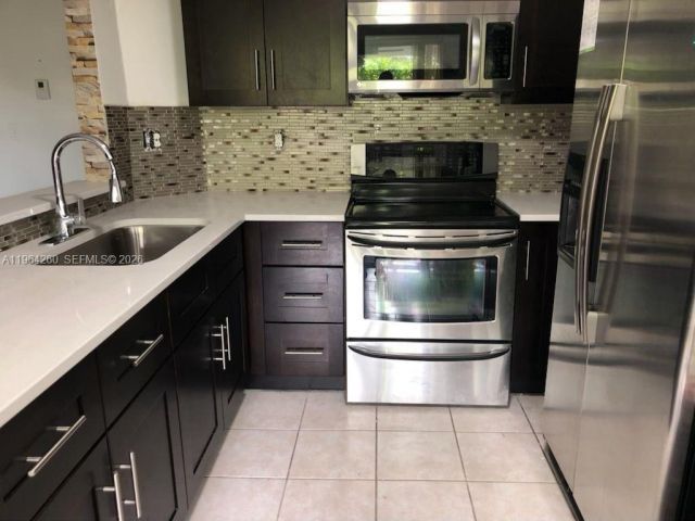 Продажа дома по адресу 14012 SW 179th St - фото 7444907