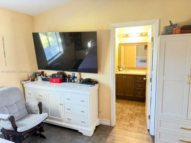 Продажа дома по адресу 14012 SW 179th St - фото 7444914