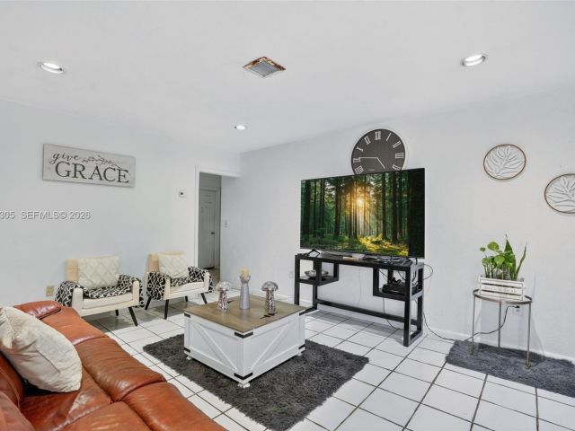 Продажа дома по адресу 1110 NE 204th Ter - фото 7445545